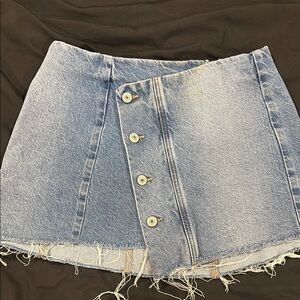 Stylish Denim Mini Skirt with Button Detail